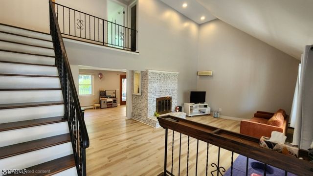 18 Roslyn Rd, Frankford Twp., NJ 07826