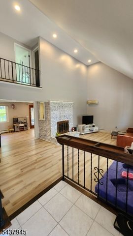 18 Roslyn Rd, Frankford Twp., NJ 07826