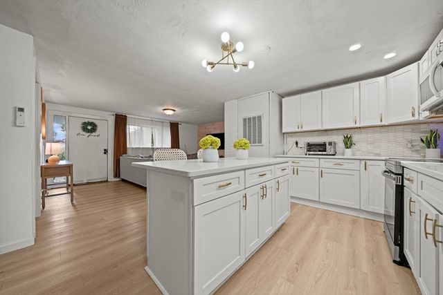 356 Hovenden Ave, Brockton, MA 02302