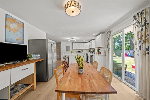 356 Hovenden Ave, Brockton, MA 02302