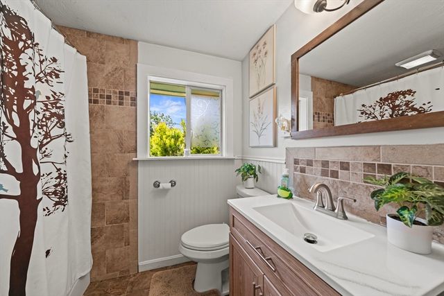356 Hovenden Ave, Brockton, MA 02302