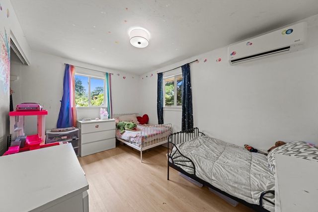 356 Hovenden Ave, Brockton, MA 02302