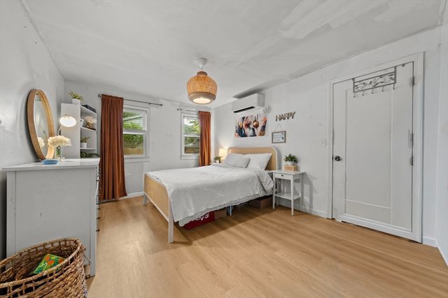 356 Hovenden Ave, Brockton, MA 02302