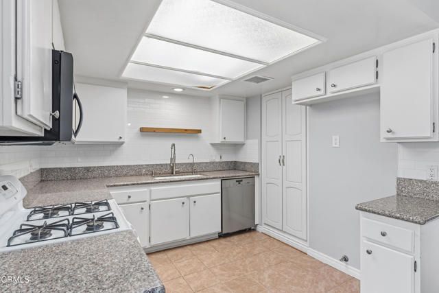 1745 Los Feliz Drive 12, Thousand Oaks, CA 91362