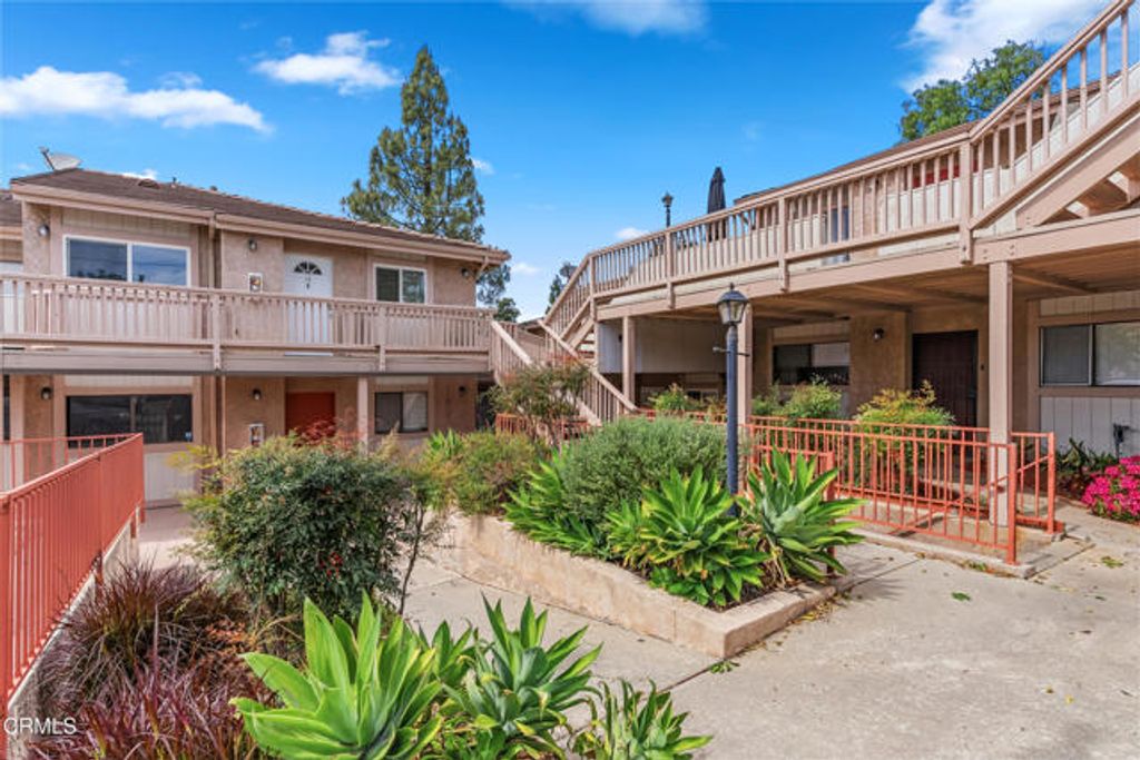 1745 Los Feliz Drive 12, Thousand Oaks, CA 91362