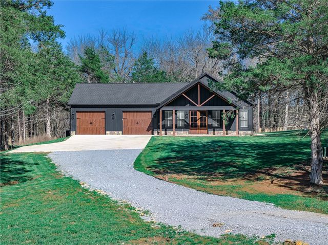 18108 & 18110 Edgewood Road, Goshen, AR 72703