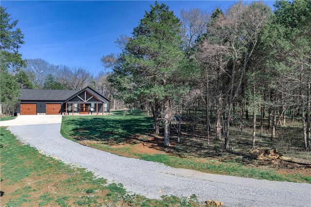 18108 & 18110 Edgewood Road, Goshen, AR 72703