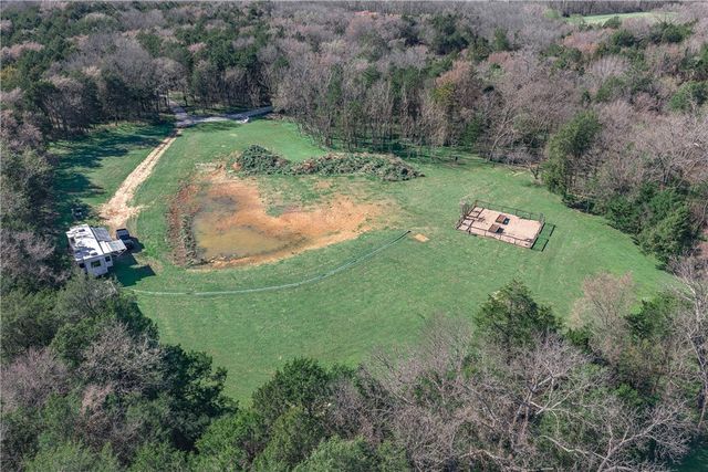 18108 & 18110 Edgewood Road, Goshen, AR 72703