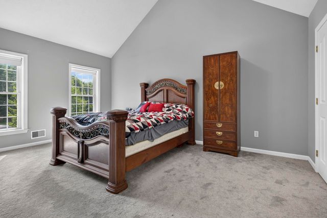 14 Naumkeag Court, Litchfield, NH 03052