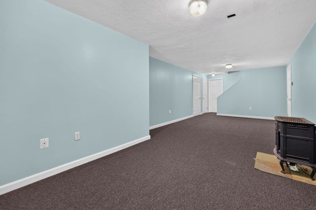 14 Naumkeag Court, Litchfield, NH 03052