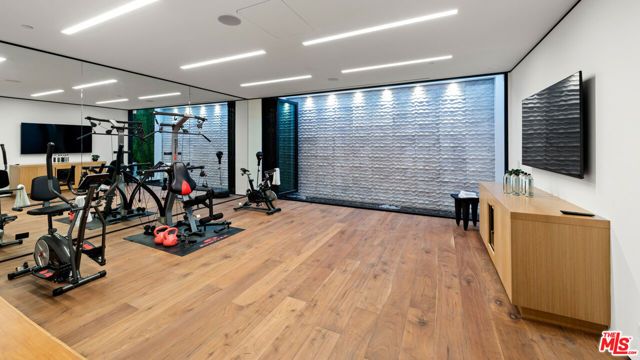 1130 Angelo Drive, Beverly Hills, CA 90210
