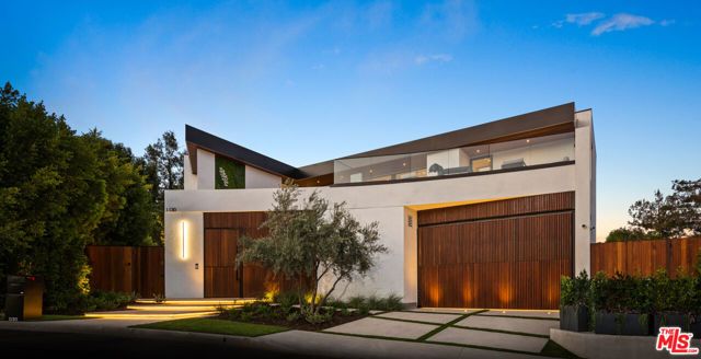 1130 Angelo Drive, Beverly Hills, CA 90210