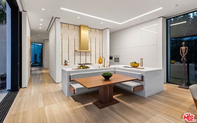 1130 Angelo Drive, Beverly Hills, CA 90210