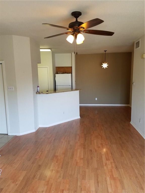 2450 WICKERSHAM LN 1317, Austin, TX 78741