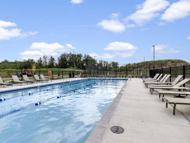 9405 S Cypress PLACE, Oak Creek, WI 53154