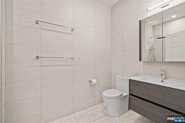 104 York Street 2A, Jersey City, NJ 07302