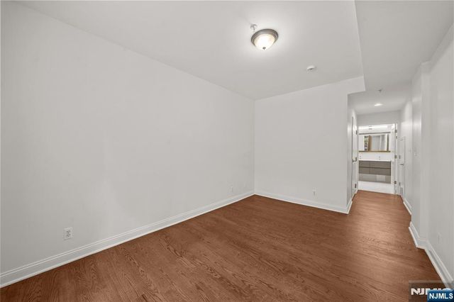 104 York Street 2A, Jersey City, NJ 07302