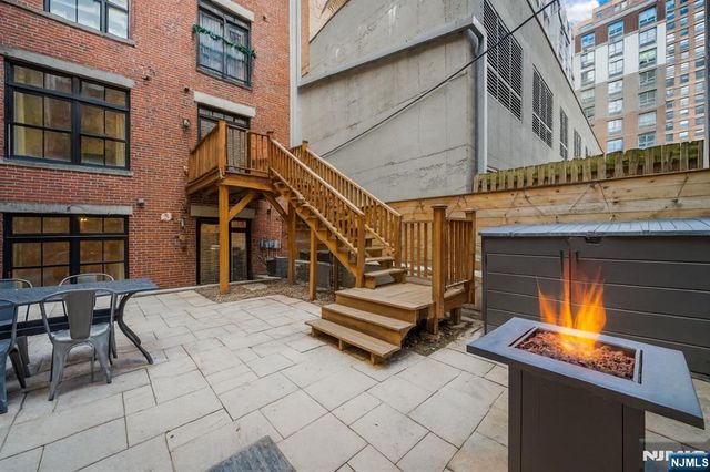 104 York Street 2A, Jersey City, NJ 07302