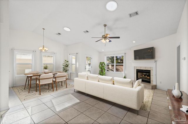 5397 Flintwood Cir, Pensacola, FL 32504