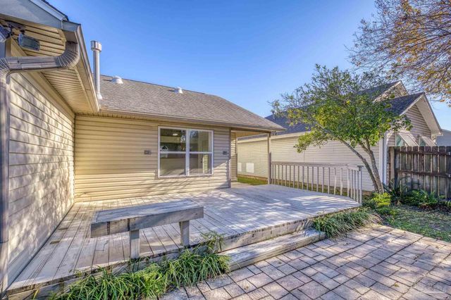 5397 Flintwood Cir, Pensacola, FL 32504