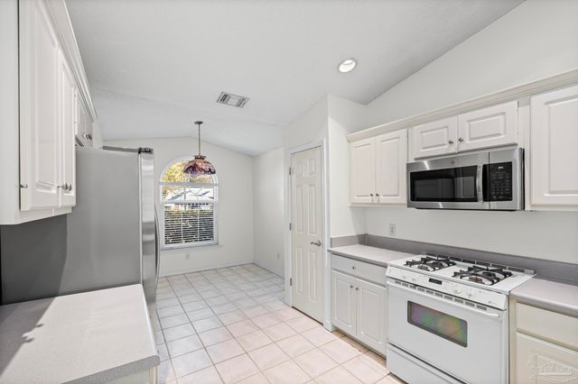 5397 Flintwood Cir, Pensacola, FL 32504