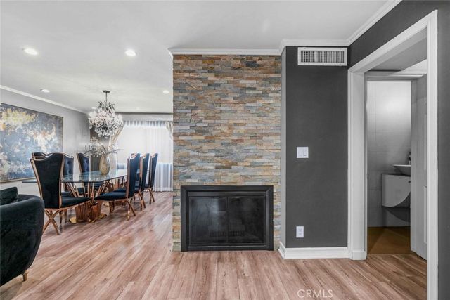 7764 Via Capri, Burbank, CA 91504