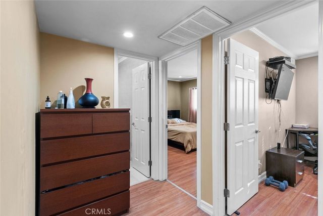7764 Via Capri, Burbank, CA 91504