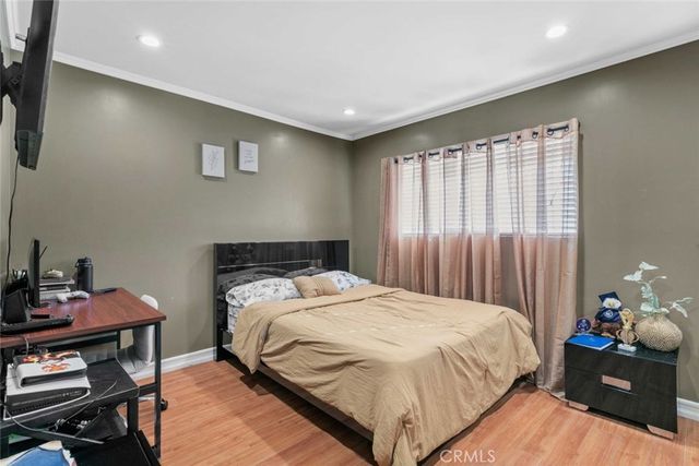 7764 Via Capri, Burbank, CA 91504
