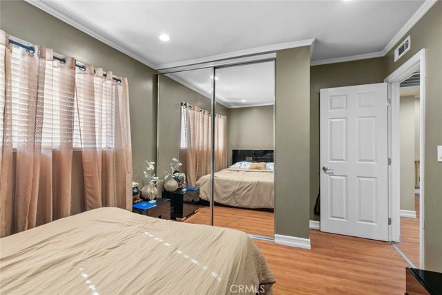 7764 Via Capri, Burbank, CA 91504