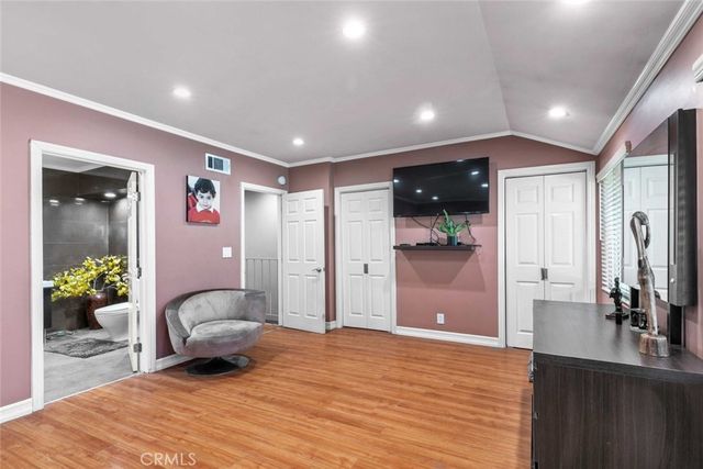 7764 Via Capri, Burbank, CA 91504