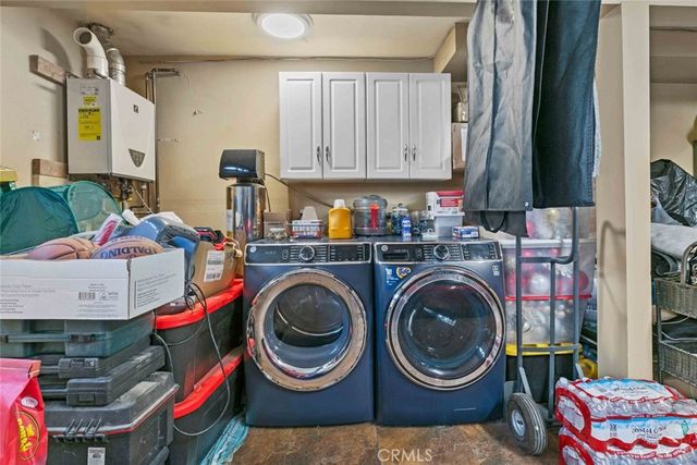 7764 Via Capri, Burbank, CA 91504