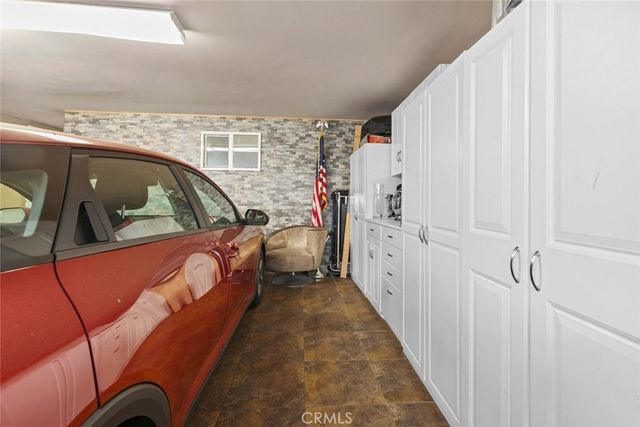 7764 Via Capri, Burbank, CA 91504