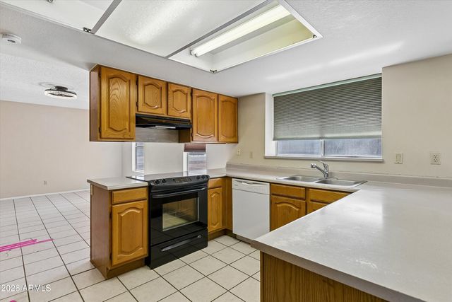 12912 N 79TH Avenue, Peoria, AZ 85381