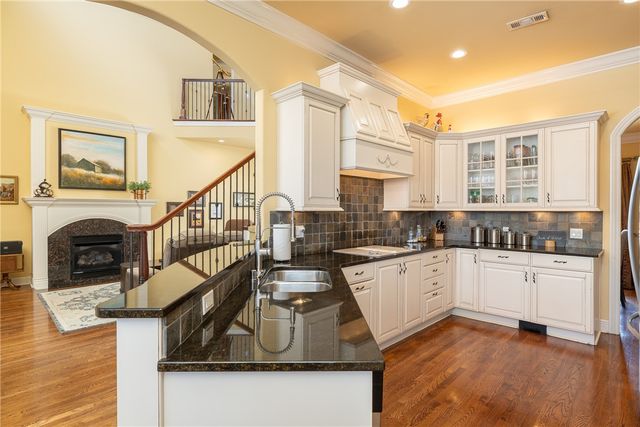 334 Scarlett Boulevard, Elm Springs, AR 72762