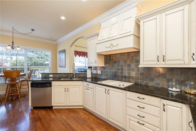 334 Scarlett Boulevard, Elm Springs, AR 72762