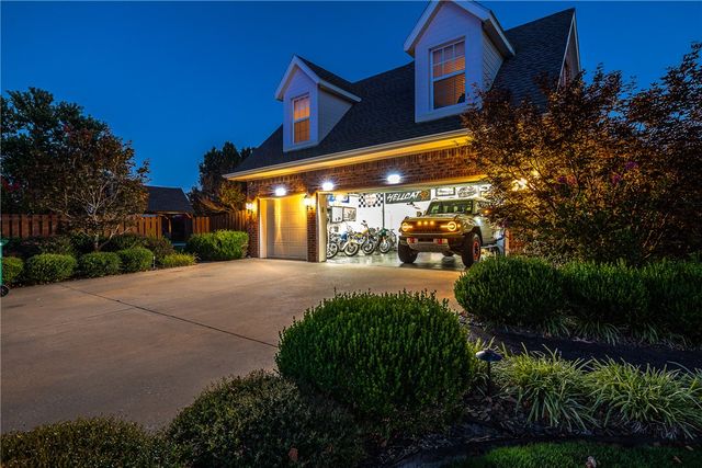 334 Scarlett Boulevard, Elm Springs, AR 72762
