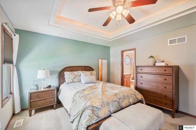 21204 Stonehaven Court, Gretna, NE 68028