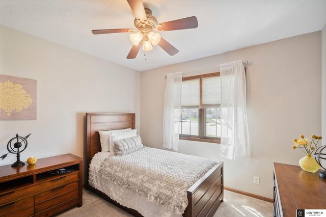 21204 Stonehaven Court, Gretna, NE 68028
