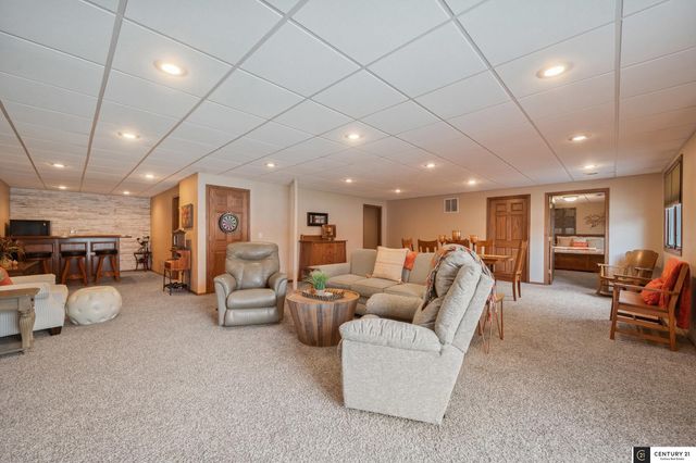 21204 Stonehaven Court, Gretna, NE 68028