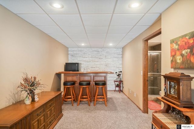 21204 Stonehaven Court, Gretna, NE 68028