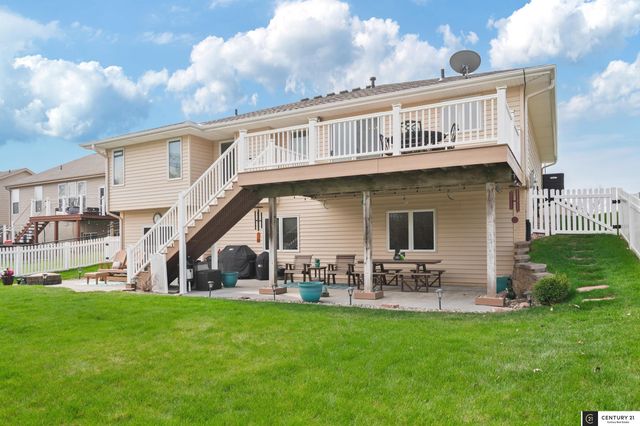 21204 Stonehaven Court, Gretna, NE 68028
