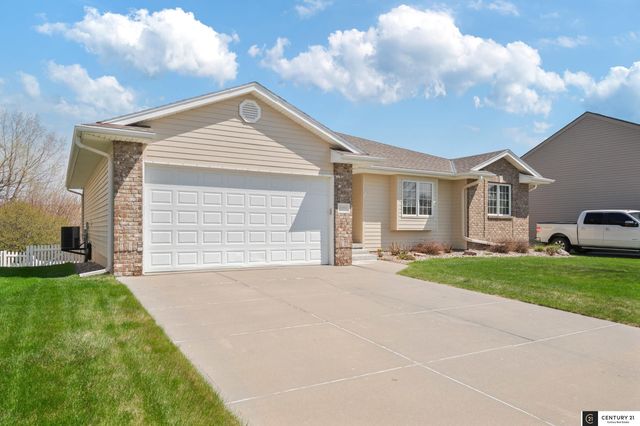 21204 Stonehaven Court, Gretna, NE 68028