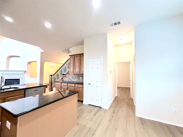 9200 Regal Oaks Drive, Mckinney, TX 75072