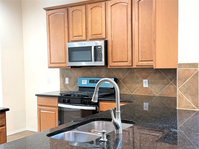 9200 Regal Oaks Drive, Mckinney, TX 75072