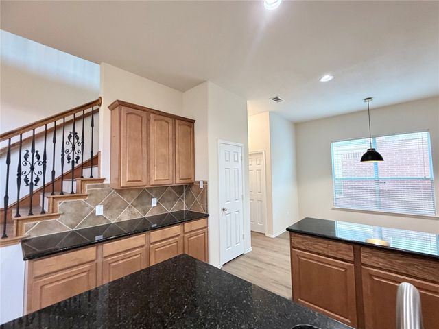 9200 Regal Oaks Drive, Mckinney, TX 75072