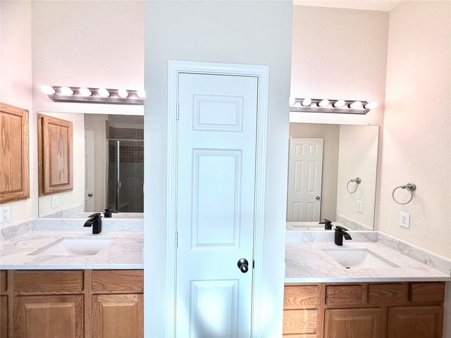 9200 Regal Oaks Drive, Mckinney, TX 75072