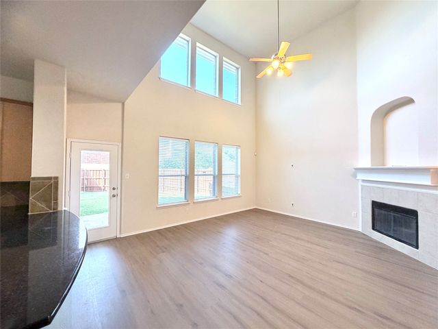 9200 Regal Oaks Drive, Mckinney, TX 75072