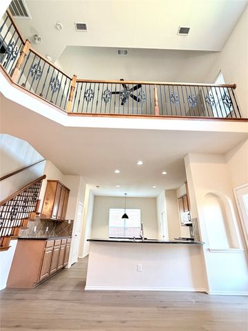 9200 Regal Oaks Drive, Mckinney, TX 75072