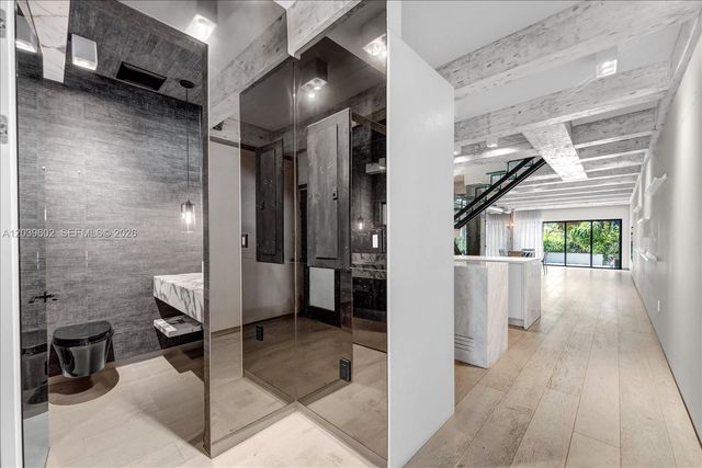 6011 N Bayshore Dr 8-D, Miami, FL 33137