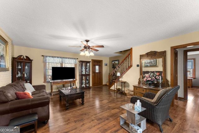 312 Ashley Brook Drive, Lula, GA 30554